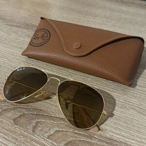 AUTH RAYBAN GOLD AVIATORS